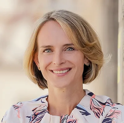 Dr. Irena Metze